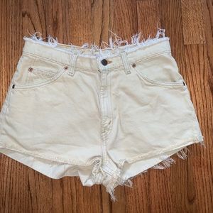 Orange Tab Levi’s distressed shorts